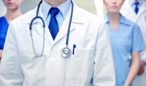 Cursos de medicina são abertos fora dos mais médicos