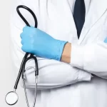 médico