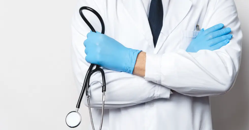 médico