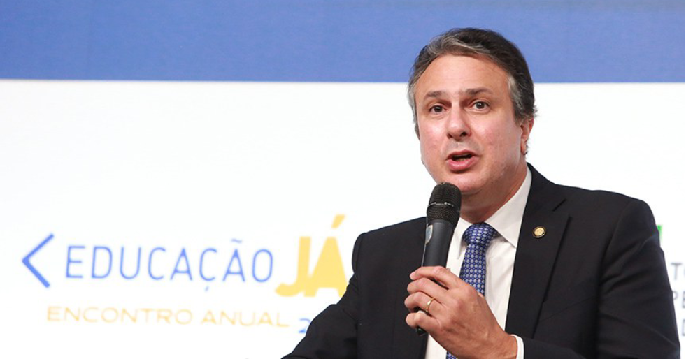 MEC vai punir cursos de medicina mal avaliados em exame a partir de 2026; entenda