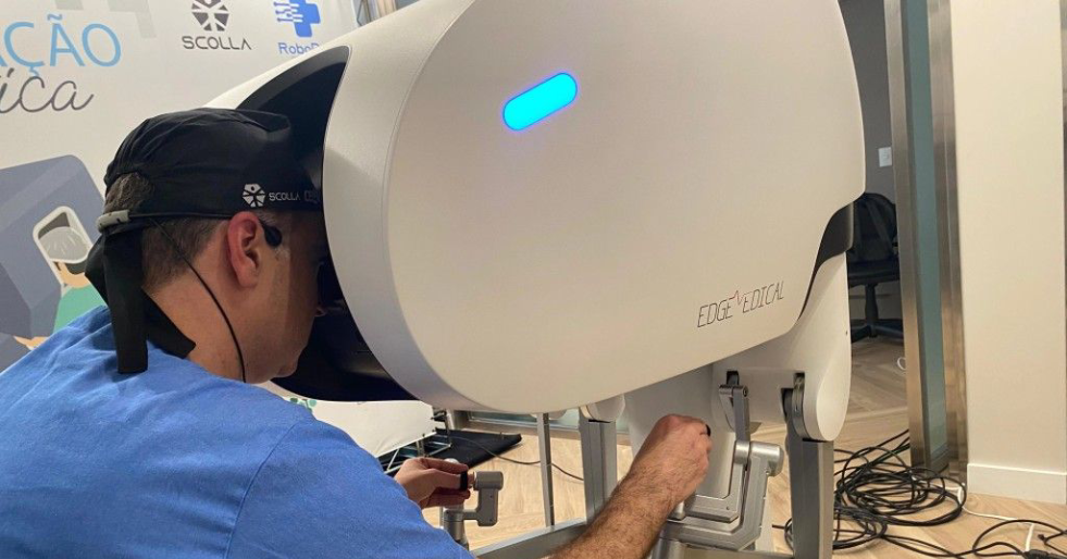 Paraná bate recorde mundial em telecirurgia robótica