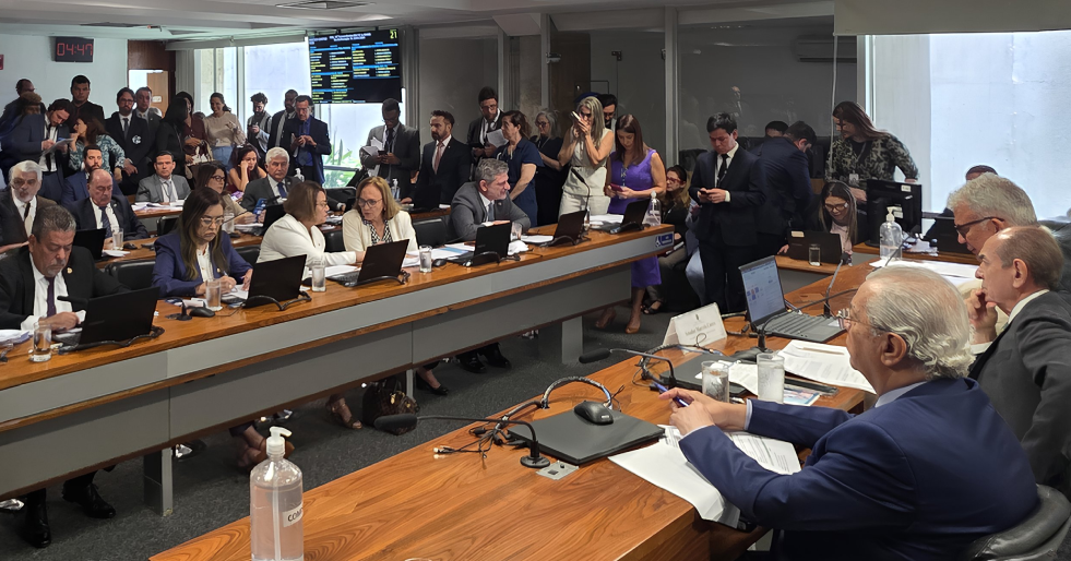 Senado retoma votação da ‘OAB da Medicina’ nesta quarta (25)