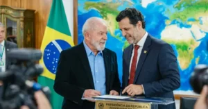 Lula anuncia novo ministro da educação; Camilo está de saída para disputas eleitorais