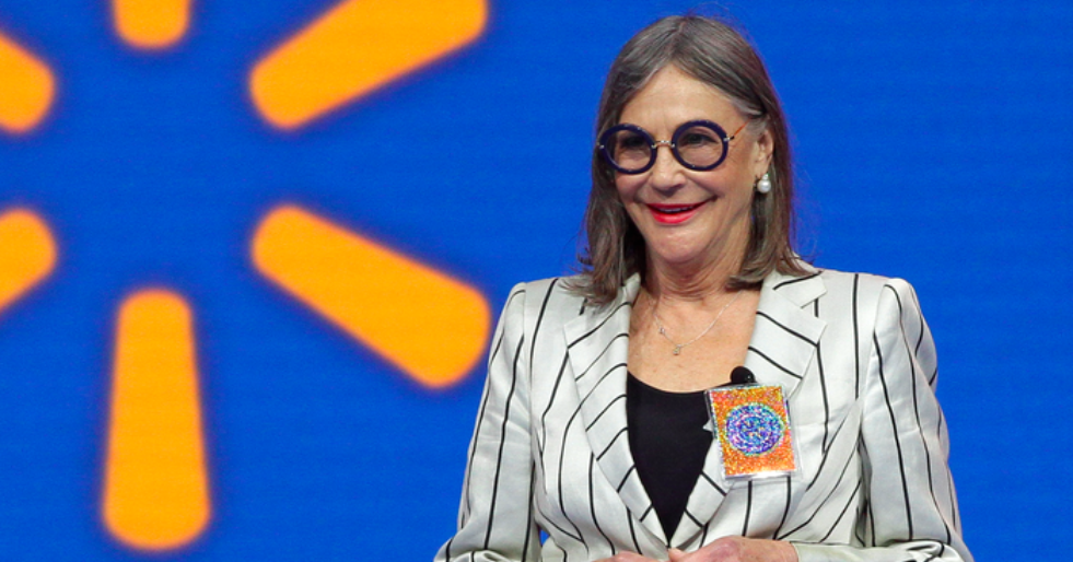 Dona do Walmart cria faculdade de medicina gratuita nos EUA