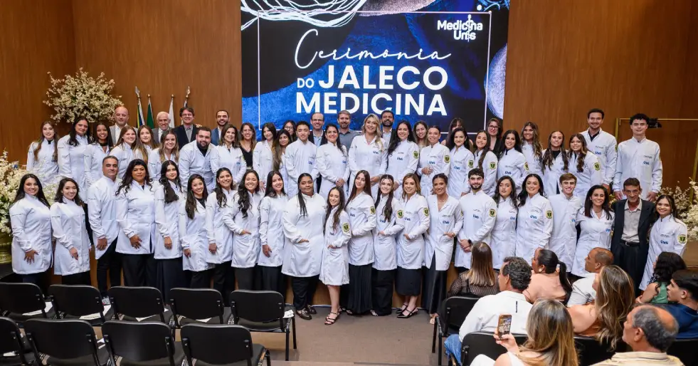 Grupo Unis cerimônia do Jaleco