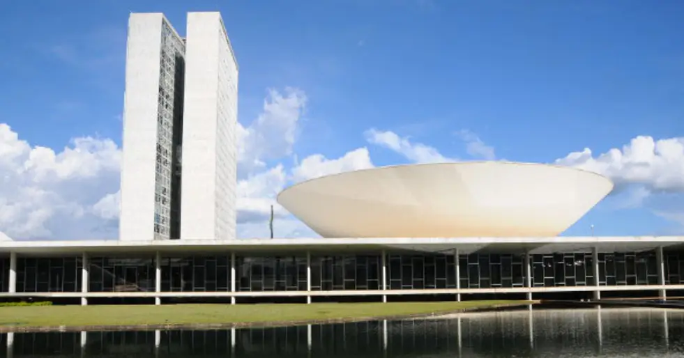 salário de médicos