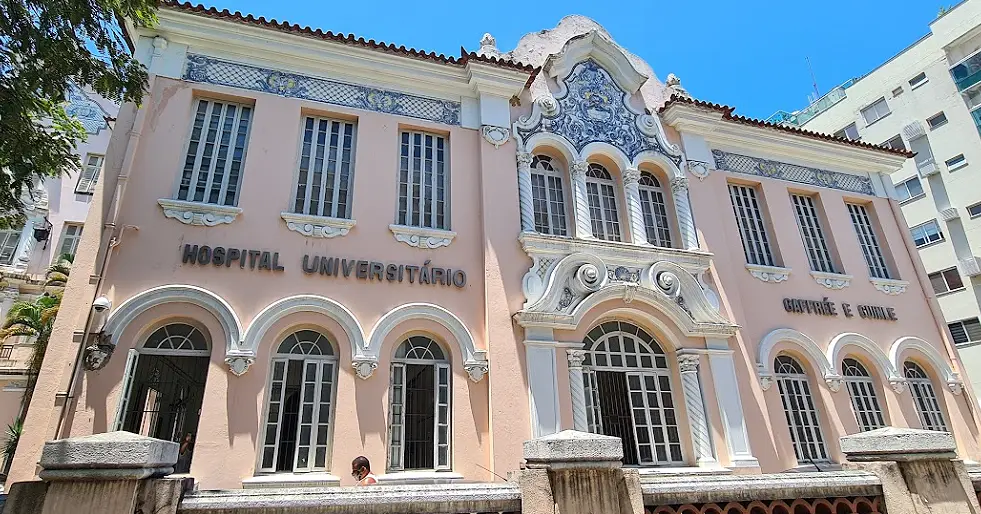 estudante unirio cota racial