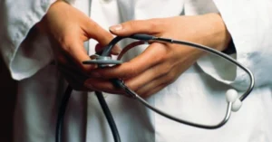 Onde fazer estágios fora do internato durante a faculdade de Medicina